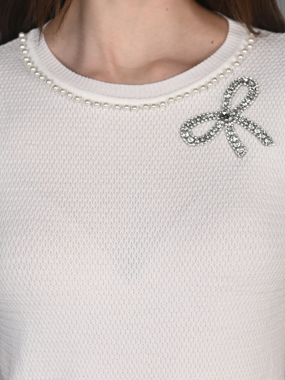 Odette White Textured Rib Embellished T-Shirt For Women