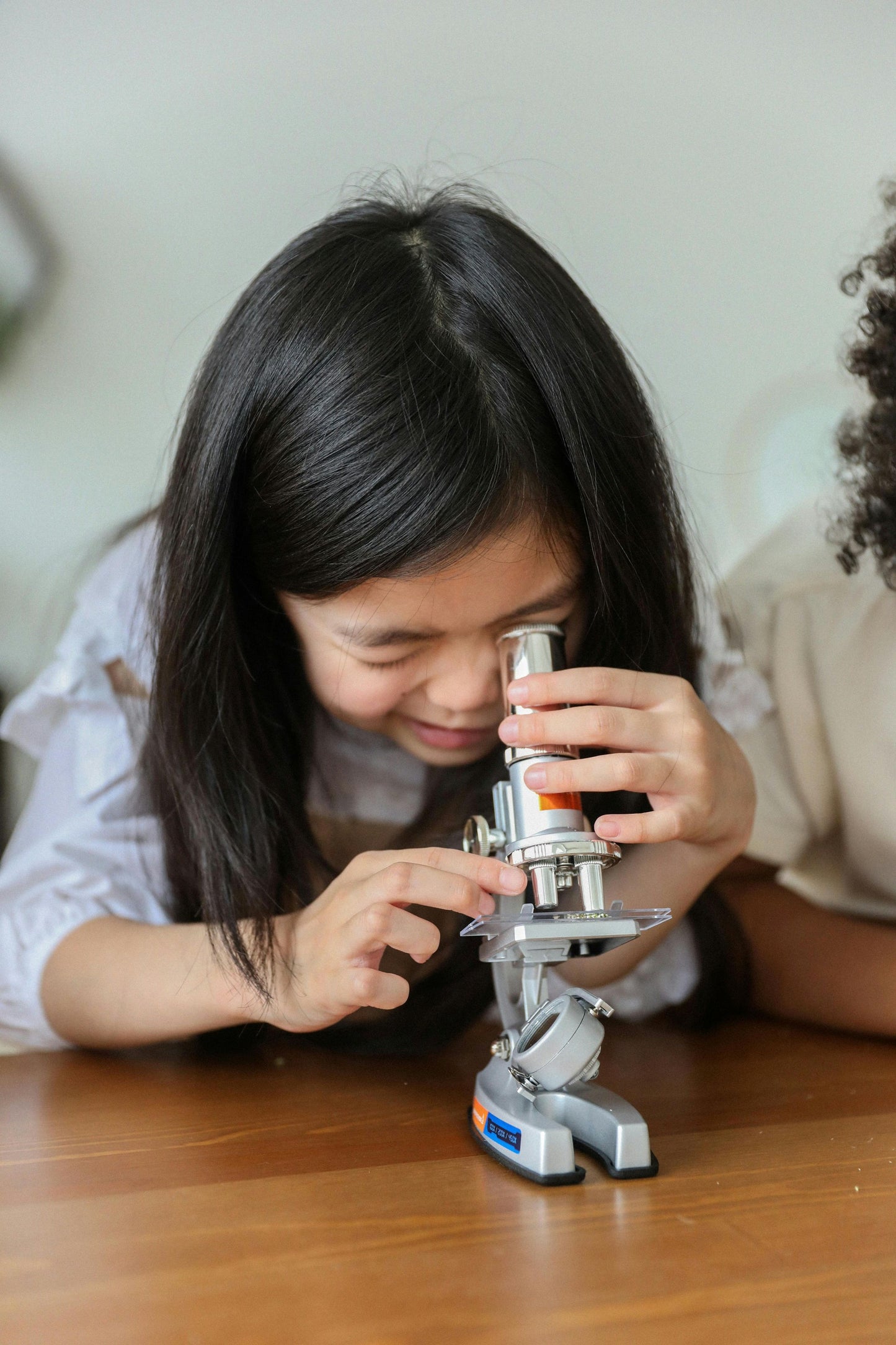 Microscope